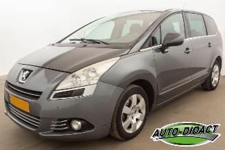 krockskadad bil auto Peugeot 5008 1.6 VTi Clima Navi 7p. Blue Lease 2012/3