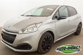 skadebil auto Peugeot 208 1.2 Like Airco 50kw 78.284 km CARPAS 2018/2