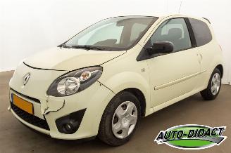 krockskadad bil auto Renault Twingo 1.2-16V Airco Dynamique 2011/2