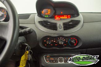 Renault Twingo 1.2-16V Airco Dynamique picture 11