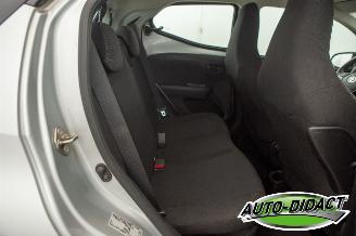 Toyota Aygo 1.0 VVT-i x-fun Airco picture 21