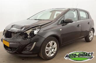 krockskadad bil auto Opel Corsa 1.4-16V Airco 89.745 km NAP 2012/10
