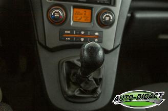 Kia Carens 2.0 CVVT Clima 7p. X-ecutive picture 9