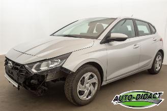 krockskadad bil auto Hyundai I-20 1.2 Airco 91.362 km 2023/1