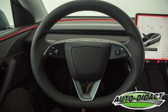 Tesla Model Y Premium 75 kWh Long Range AWD verrijdbaar picture 5
