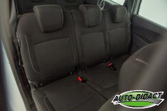 Dacia Lodgy 1.3 TCe Comfort 7p. Motorschade picture 21