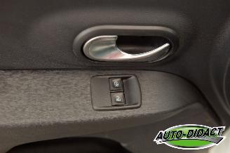 Dacia Lodgy 1.3 TCe Comfort 7p. Motorschade picture 10