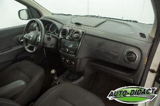 Dacia Lodgy 1.3 TCe Comfort 7p. Motorschade picture 17