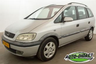 skadebil auto Opel Zafira 1.8-16V Automaat 7per. Airco Elegance 2002/6