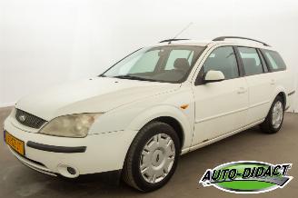 Damaged car Ford Mondeo 2.0-16V Trend Airco 2001/4