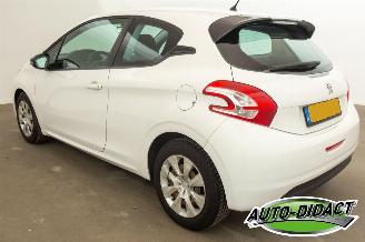 Peugeot 208 1.0 VTi Airco 113.669 km NAP LIKE picture 3