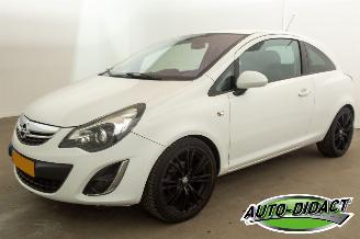 damaged passenger cars Opel Corsa 1.2-16V Airco Navi Cosmo 2014/6