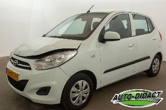 Vaurioauto  passenger cars Hyundai I-10 1.1 i-Drive Cool Airco 2012/5