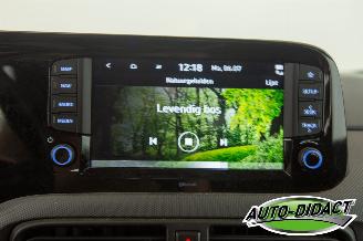 Hyundai I-10 1.0 49kW Automaat 31.592 km Airco Navi Camera picture 9