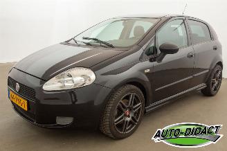 škoda osobní automobily Fiat Grande Punto 1.3 M-Jet Actual 110.372 km NAP Airco 2011/3