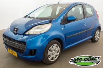 Unfallwagen Peugeot 107 1.0-12V Airco Sublime 2009/4