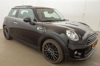 Mini Cooper 1.5 Cooper Automaat Navi Clima Leder Chili Business picture 2