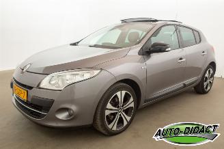 krockskadad bil auto Renault Mégane 1.4 TCe Open Pano Clima Bose 2012/1