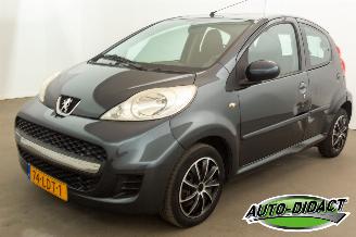 skadebil auto Peugeot 107 1.0-12V Airco Sublime 2010/3
