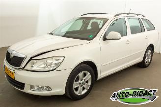 Coche accidentado Skoda Octavia 1.2 TSI Airco Ambition 2011/10