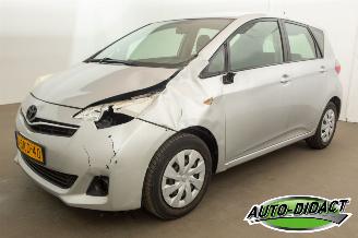 skadebil auto Toyota Verso S 1.3 VVT-i  Automaat Camera Clima Aspiration 2013/10