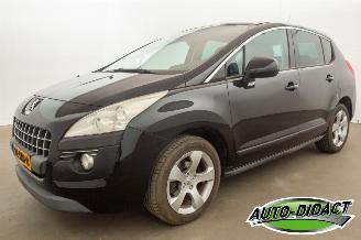 skadebil auto Peugeot 3008 1.6 VTi Clima Pano Première 2009/9