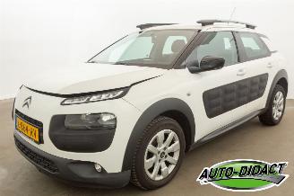 skadebil auto Citroën C4 cactus 1.2 PureTech Clima Camera Feel 2015/6