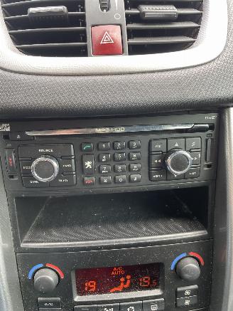 Peugeot 207 1.6 VTi XS Pack picture 33