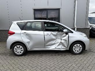 Subaru Trezia 1.3 Comfort picture 4