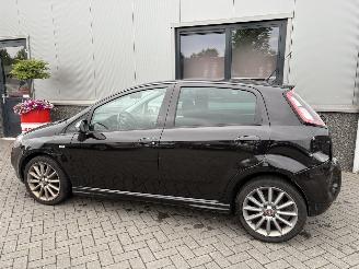 Fiat Punto Evo 0.9 TwinAir Sport picture 13