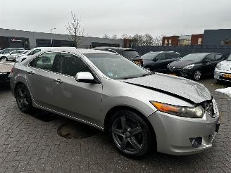 Damaged car Honda Accord 2.0 Comfort Limited Edition 2010/9