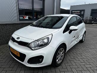 Kia Rio 1.4 CRDI Plus Pack picture 20