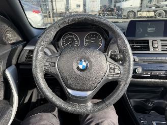 BMW 2-serie 230i Executive Cabrio picture 29