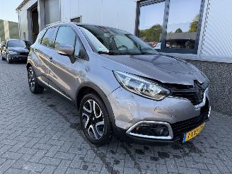 Vaurioauto  passenger cars Renault Captur 1.2 TCe Dynamique 2014/11
