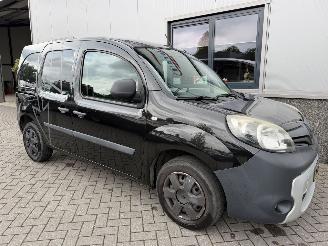 Renault Kangoo Express 1.5 dCi 90 Express Black Edition S&S picture 2