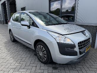 Avarii autoturisme Peugeot 3008 1.6 VTi Blue Lease 2012/5