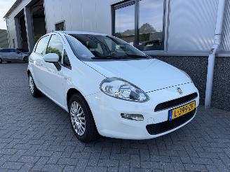 damaged passenger cars Fiat Punto Evo 1.2 Lounge 2017/5