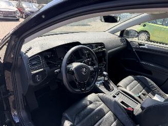 Volkswagen e-Golf  picture 15