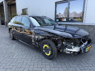 Vaurioauto  passenger cars BMW 5-serie 530i High Executive Edition 2020/4