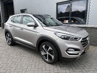 krockskadad bil auto Hyundai Tucson 1.6 T-GDi 130kw Premium 2016/1