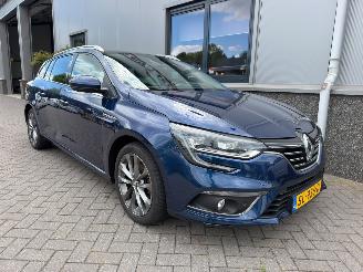Coche accidentado Renault Mégane 1.2 TCe Serie Signature Exclusiv 2018/5