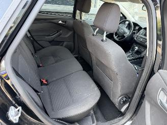 Ford Focus 1.0 Trend Wagon Automaat picture 20