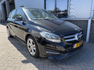 škoda osobní automobily Mercedes B-klasse 180 Prestige 2015/1