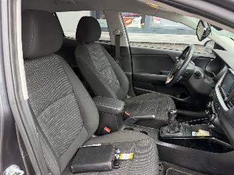 Kia Stonic 1.0 T-GDi DynamicPlusLine picture 29