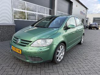 Damaged car Volkswagen Golf plus 2.0 TDI Sportline Business Automaat. 2007/4