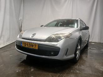 Unfallwagen Renault Laguna Laguna III Estate (KT) Combi 5-drs 2.0 16V (M4R-704(M4R-D7)) [103kW]  =
(10-2007/12-2015) 2010/3