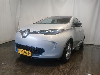 Avarii autoturisme Renault Zoé Zoé (AG) Hatchback 5-drs 46kW (5AM-450(5AM-B4)) [46kW]  (06-2012/...=
) 2013/1