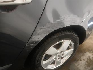 Renault Mégane Megane III Grandtour (KZ) Combi 5-drs 1.6 16V (K4M-858(K4M-R8)) [81kW]=
  (05-2009/08-2015) picture 21