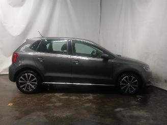 Volkswagen Polo Polo V (6R) Hatchback 1.4 TDI 12V 90 (CUSB(Euro 6)) [66kW]  (02-2014/1=
0-2017) picture 6