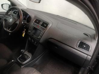 Volkswagen Polo Polo V (6R) Hatchback 1.4 TDI 12V 90 (CUSB(Euro 6)) [66kW]  (02-2014/1=
0-2017) picture 7